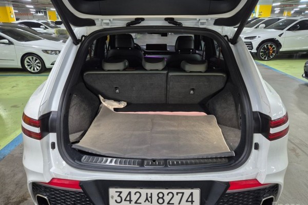 2021 Genesis GV70 с пробегом 40 514 км