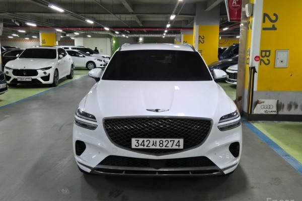 2021 Genesis GV70 с пробегом 40 514 км