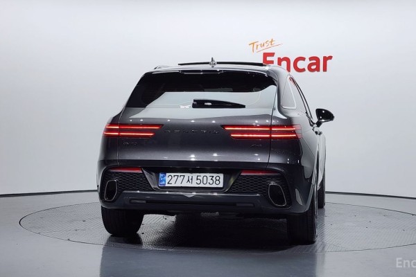 2021 Genesis GV70 с пробегом 87 402 км