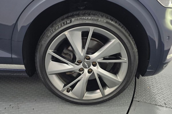 2021 Genesis GV70 с пробегом 146 256 км