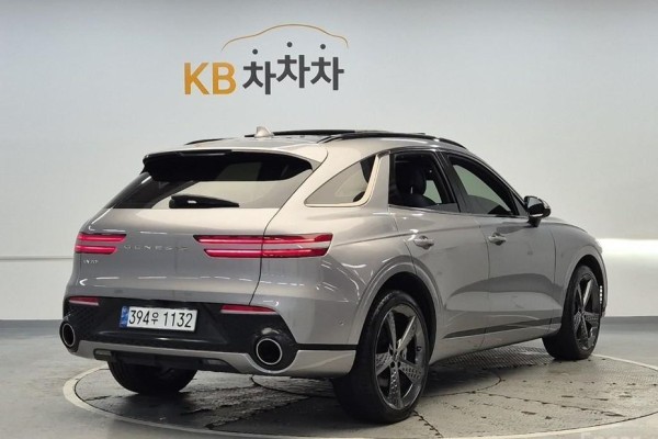 2021 Genesis GV70 с пробегом 112 540 км