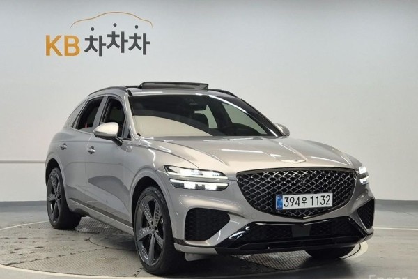 2021 Genesis GV70 с пробегом 112 540 км