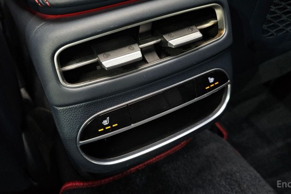 2021 Genesis GV70 с пробегом 104 687 км