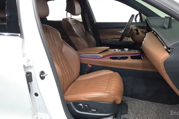 2021 Genesis GV70 с пробегом 60 056 км