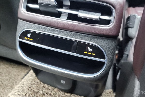 2021 Genesis GV70 с пробегом 87 402 км