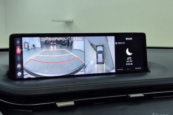 2021 Genesis GV70 с пробегом 112 540 км