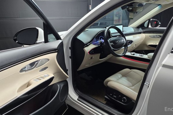 2021 Genesis GV70 с пробегом 70 577 км