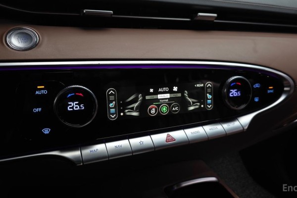 2021 Genesis GV70 с пробегом 60 056 км