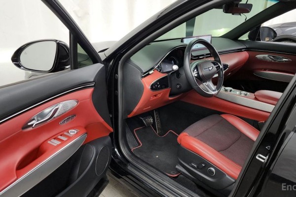 2021 Genesis GV70 с пробегом 74 027 км