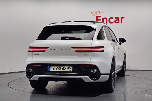 2021 Genesis GV70 с пробегом 82 922 км