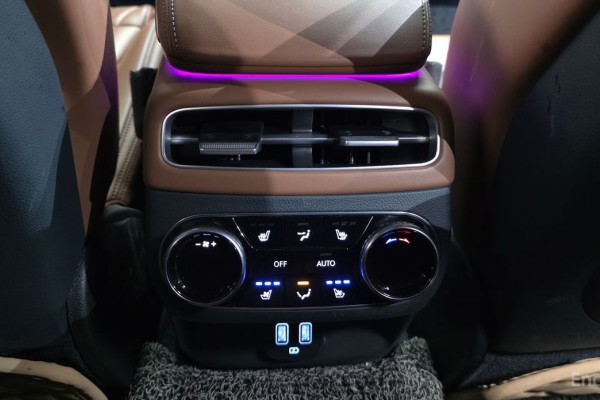 2021 Genesis GV70 с пробегом 60 056 км