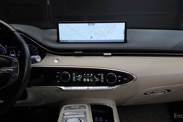 2021 Genesis GV70 с пробегом 70 577 км