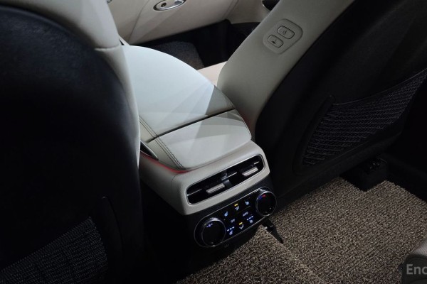 2021 Genesis GV70 с пробегом 70 577 км