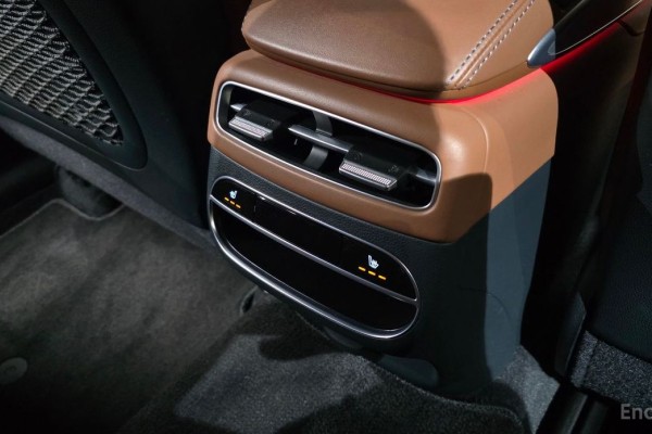 2022 Genesis GV70 с пробегом 68 002 км