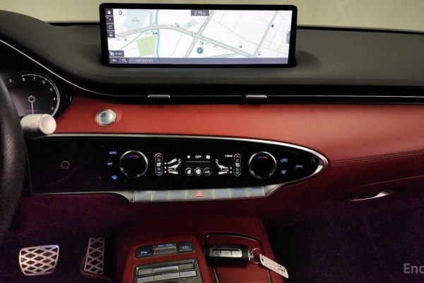 2021 Genesis GV70 с пробегом 74 027 км