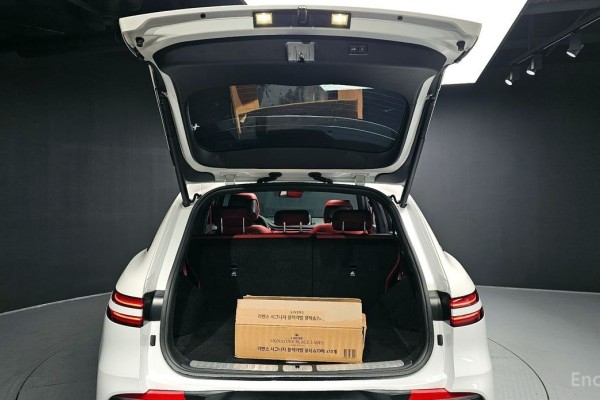 2021 Genesis GV70 с пробегом 43 040 км