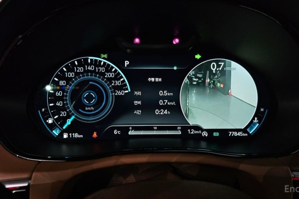 2021 Genesis GV70 с пробегом 77 845 км