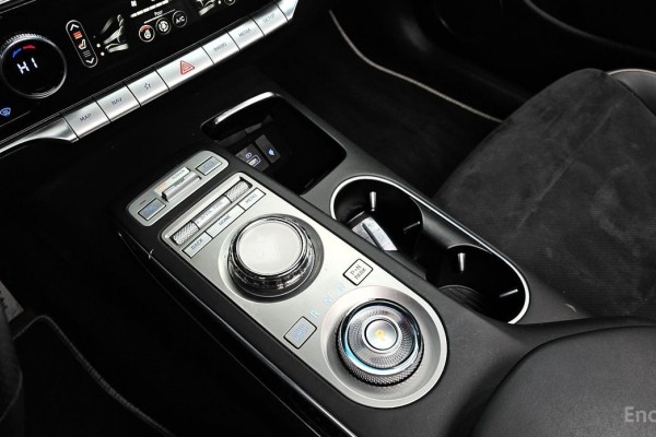 2021 Genesis GV70 с пробегом 82 922 км