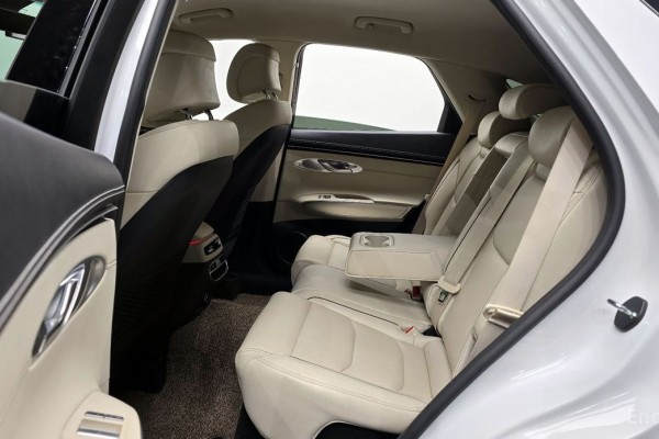 2022 Genesis GV70 с пробегом 58 003 км