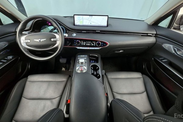 2021 Genesis GV70 с пробегом 45 407 км
