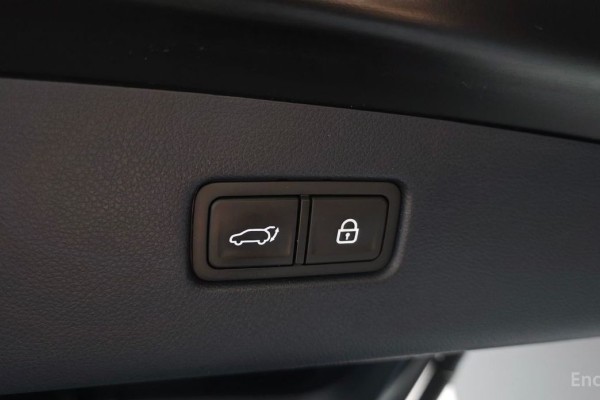 2021 Genesis GV70 с пробегом 57 157 км