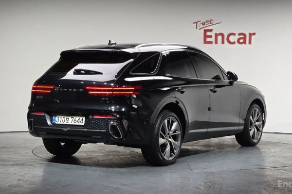 2021 Genesis GV70 с пробегом 46 652 км