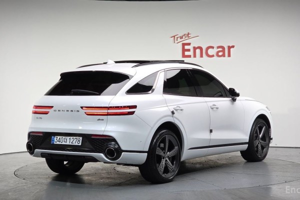 2022 Genesis GV70 с пробегом 46 647 км