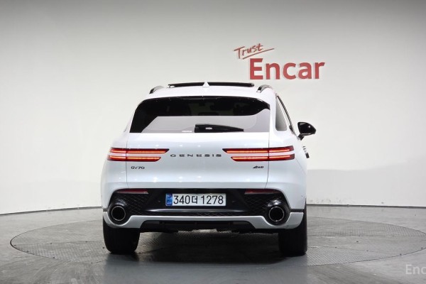 2022 Genesis GV70 с пробегом 46 647 км