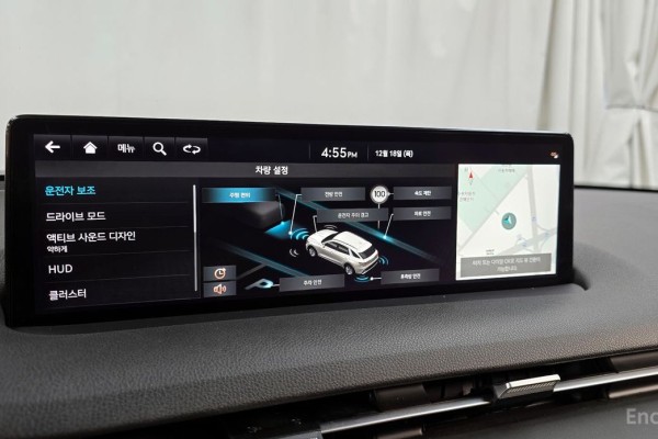 2021 Genesis GV70 с пробегом 45 407 км