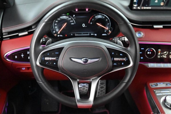 2021 Genesis GV70 с пробегом 49 831 км