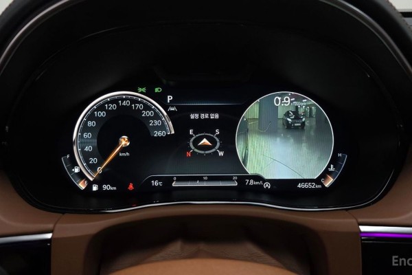 2021 Genesis GV70 с пробегом 46 652 км