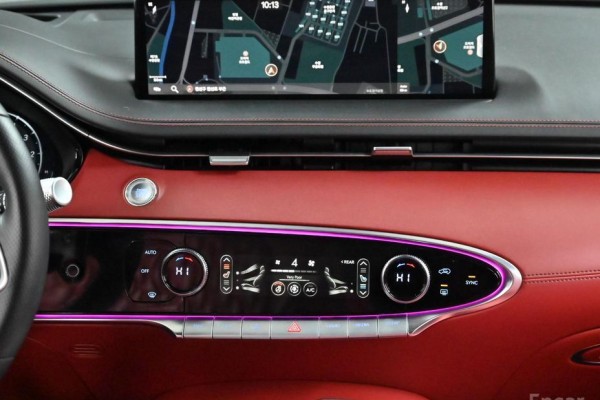 2021 Genesis GV70 с пробегом 49 831 км