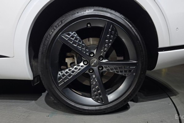 2021 Genesis GV70 с пробегом 81 912 км