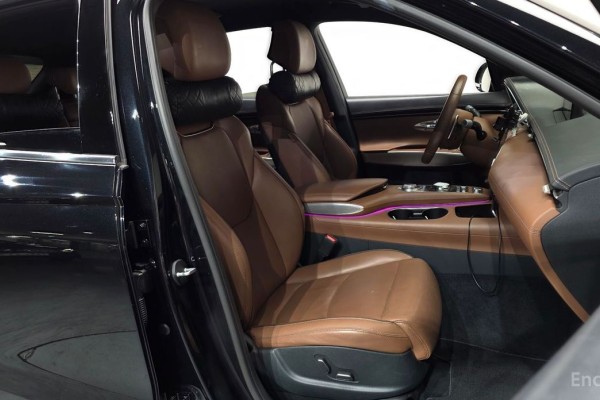 2021 Genesis GV70 с пробегом 46 652 км