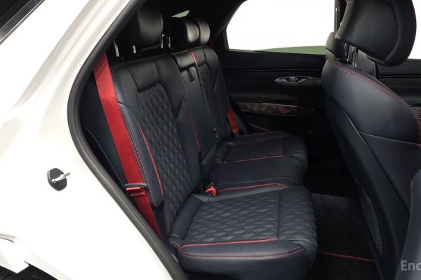 2022 Genesis GV70 с пробегом 46 647 км