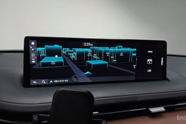 2021 Genesis GV70 с пробегом 46 652 км