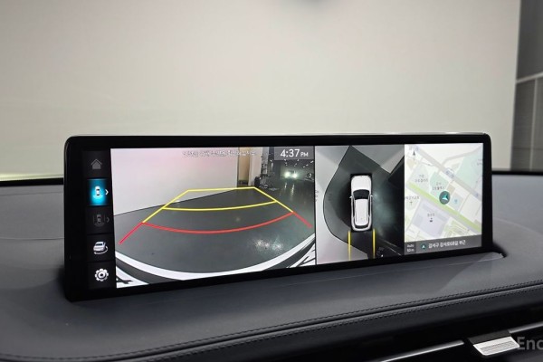 2022 Genesis GV70 с пробегом 46 647 км