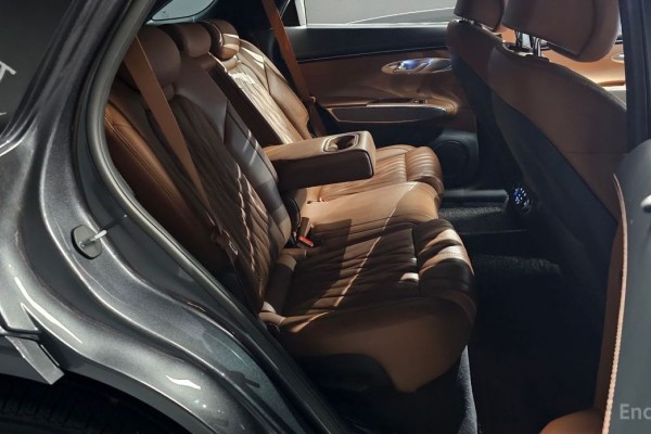 2021 Genesis GV70 с пробегом 54 838 км