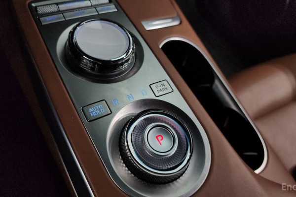 2021 Genesis GV70 с пробегом 40 465 км