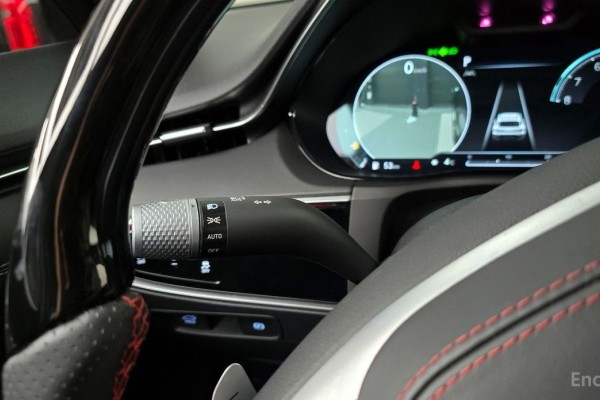 2021 Genesis GV70 с пробегом 71 272 км