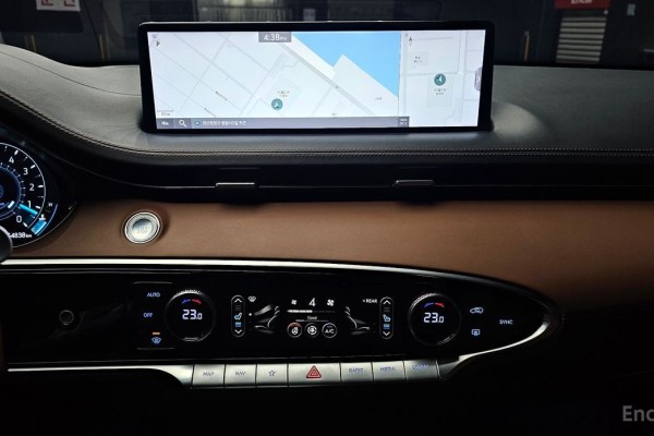 2021 Genesis GV70 с пробегом 54 838 км