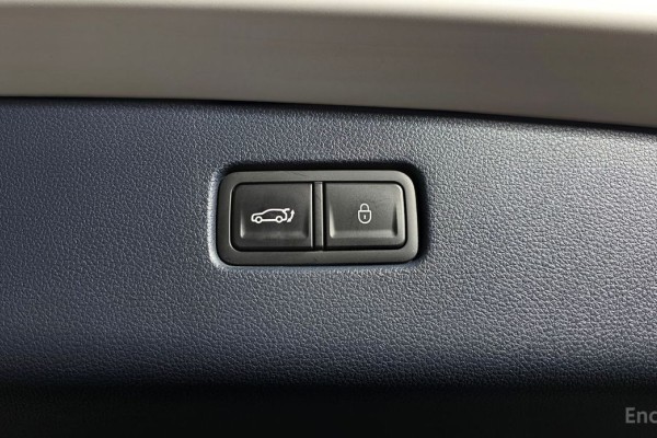 2022 Genesis GV70 с пробегом 46 647 км