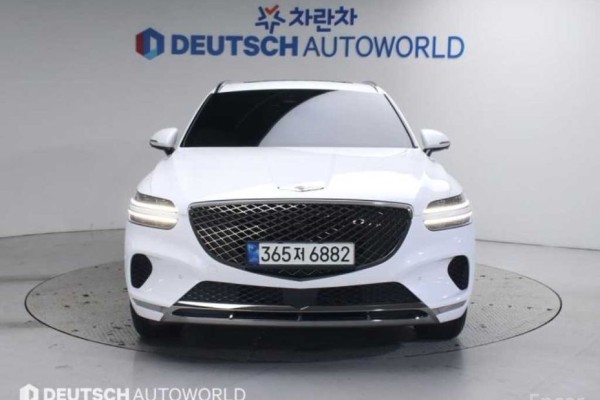 2021 Genesis GV70 с пробегом 44 738 км