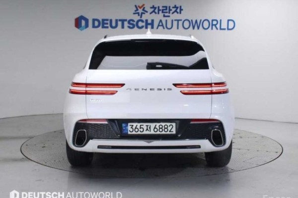 2021 Genesis GV70 с пробегом 44 738 км