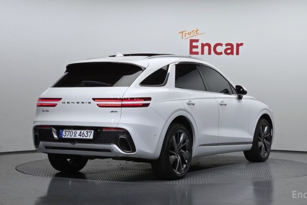 2021 Genesis GV70 с пробегом 92 922 км