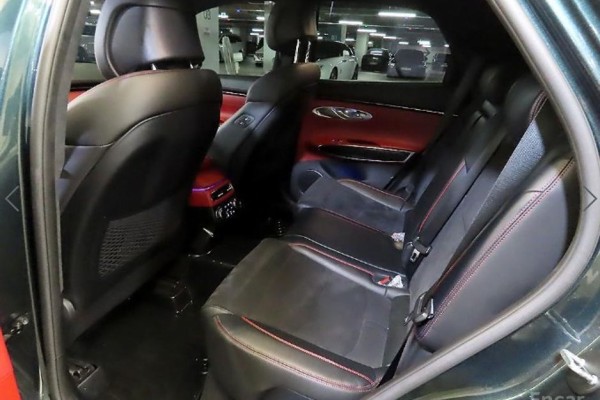 2021 Genesis GV70 с пробегом 54 818 км