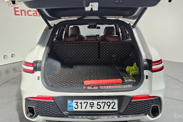 2021 Genesis GV70 с пробегом 46 152 км