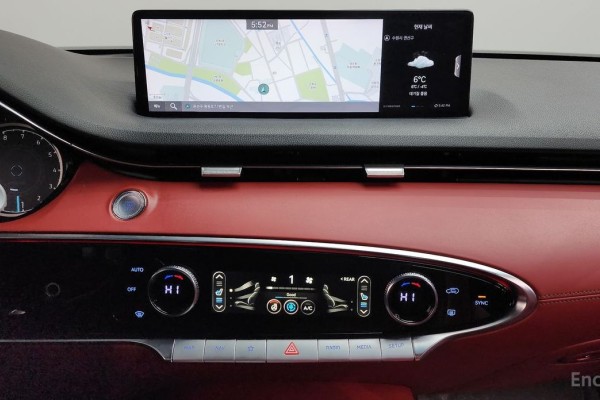 2021 Genesis GV70 с пробегом 65 144 км