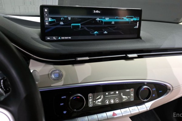 2021 Genesis GV70 с пробегом 69 510 км