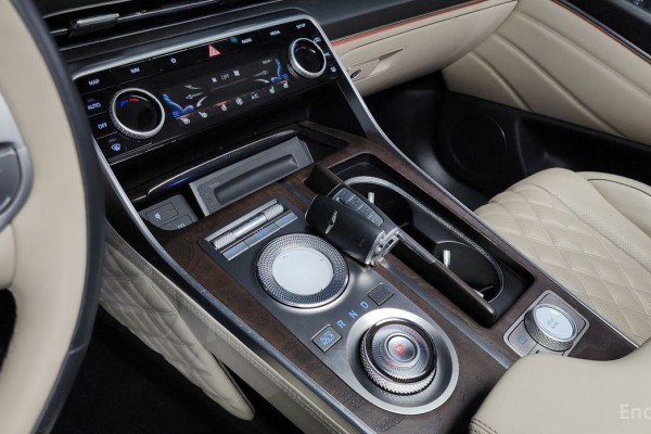 2021 Genesis GV80 с пробегом 80 923 км